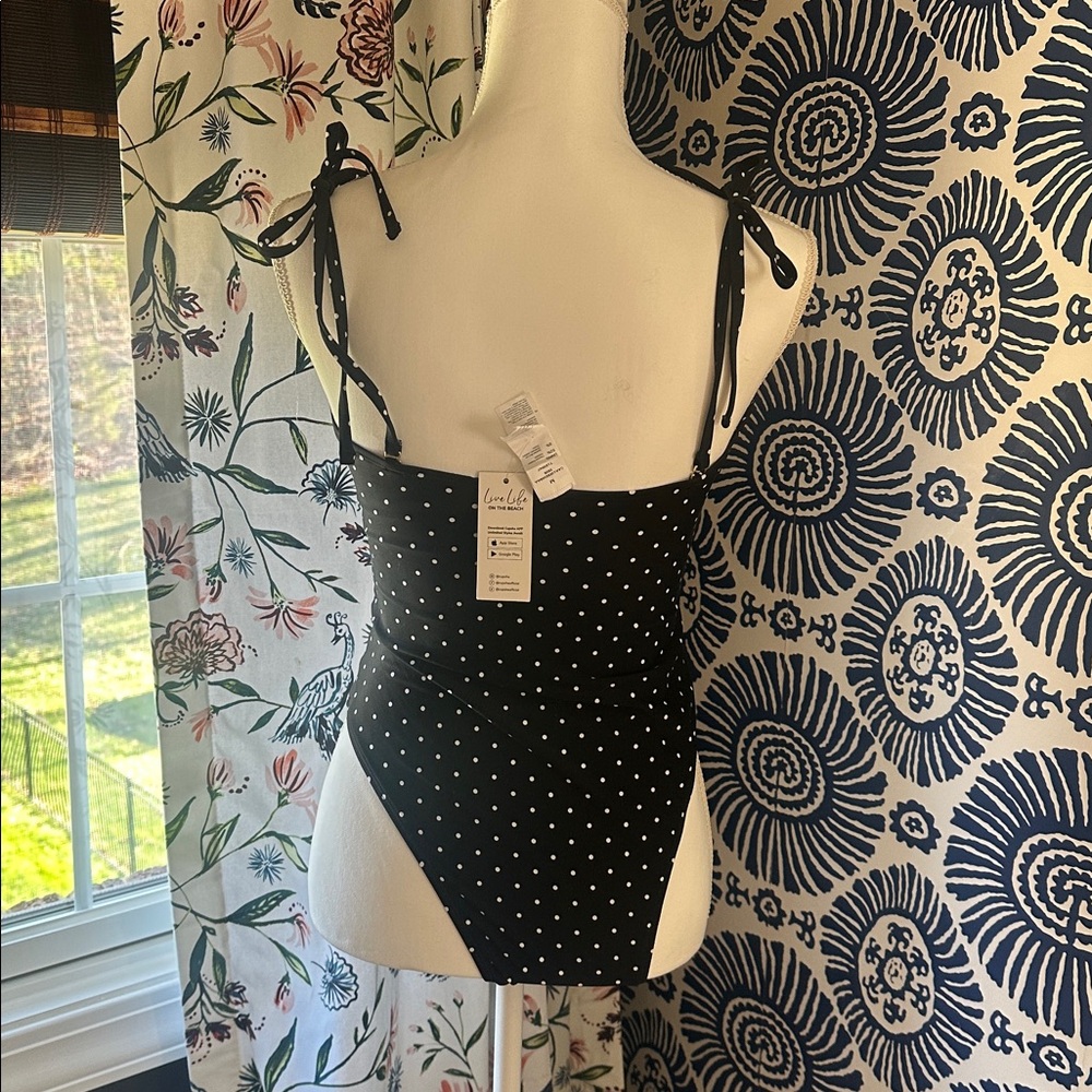 Black Polka Dot Cutout Swimsuit - Picture 2 of 3